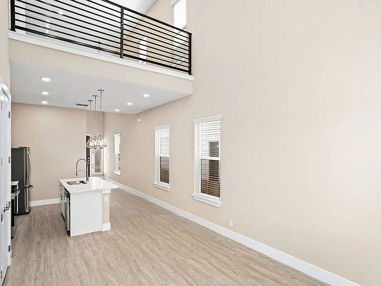 11830 Zarkava Way — Photo 4