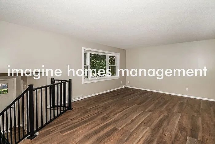 4 bed, 2.0 bath, 1801 sqft, $2,695 — Photo 2