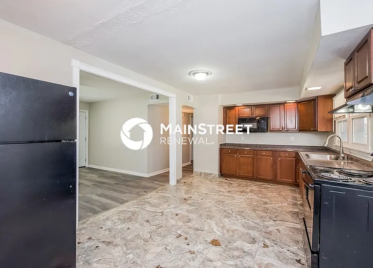 7412 Lesane Dr — Photo 7