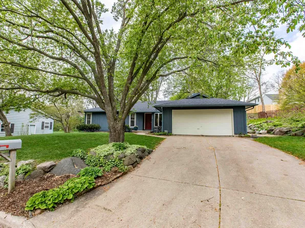 1534 Sellery St, Middleton, WI 53562