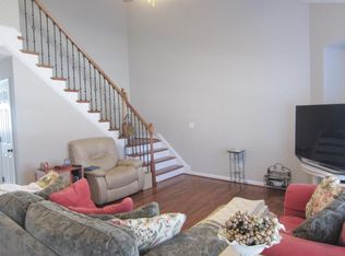 206 Collinswood Dr, Staunton, VA 24401