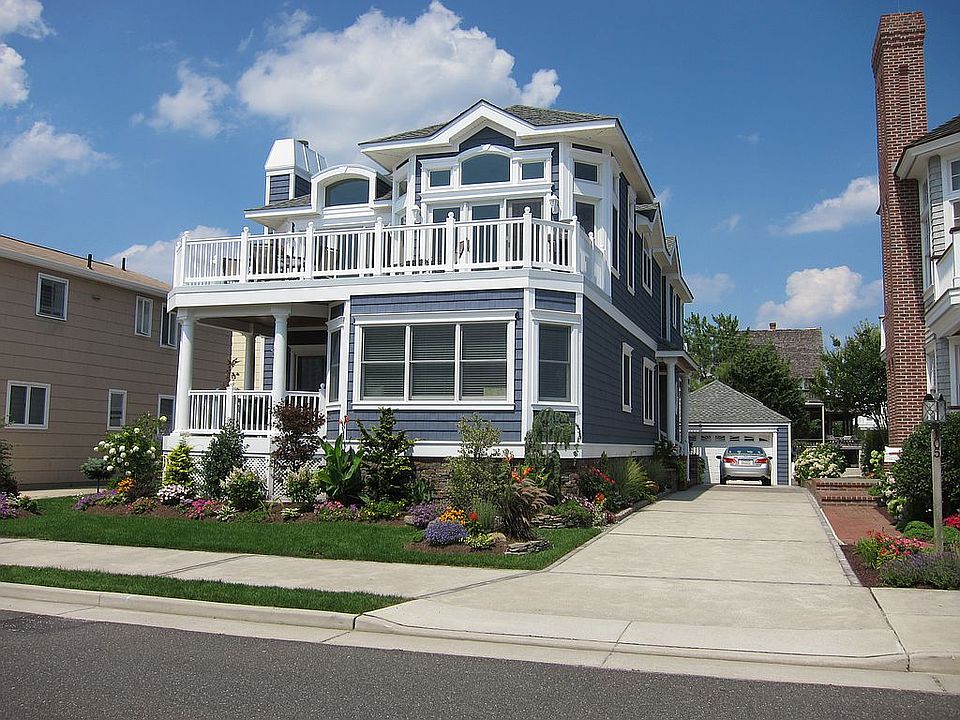103 S. 11th Avenue