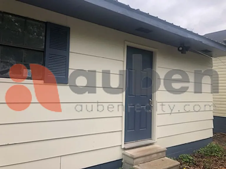 5003 Carolyn Ln #B — Photo 8