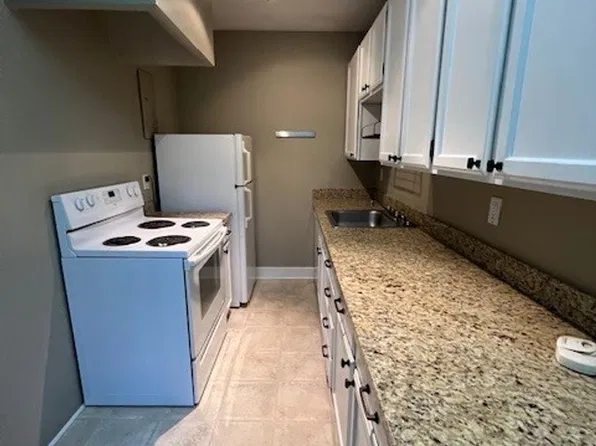 Wellington, 535 16th Ave E APT 103, Seattle, WA 98112