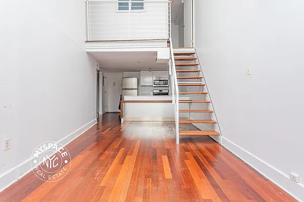 Rented by MySpaceNYC | media 13