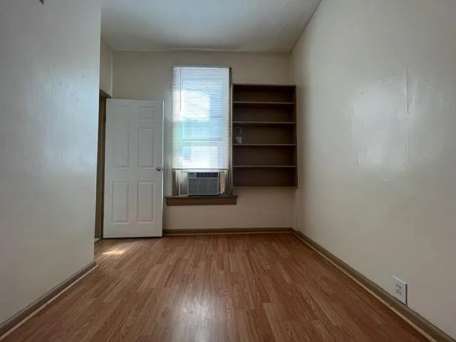Den