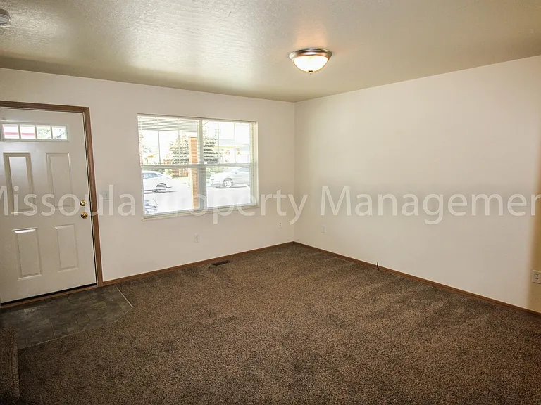 2108 W Kent Ave #A & B — Photo 4