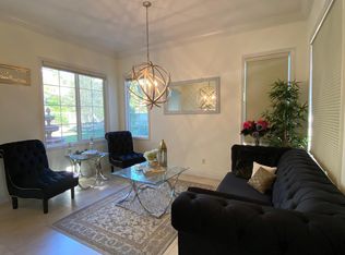 2140 Bay View Dr, Signal Hill, CA 90755