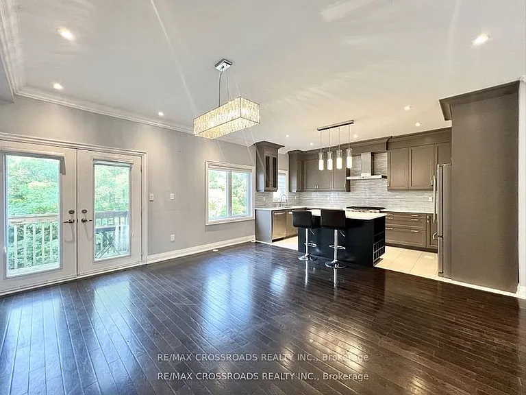 45 Plowman Ln — Photo 7