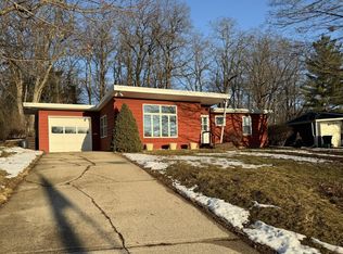 219 W Commerce St, Mineral Point, WI 53565