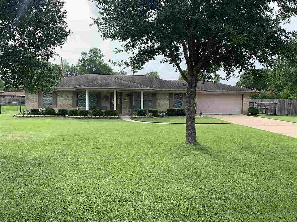 1st image of 8413 Shakespeare Dr