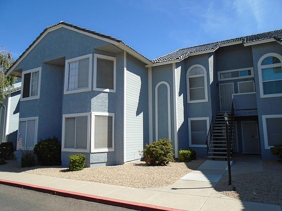 2nd image of 2910 W Marconi Ave Unit 109