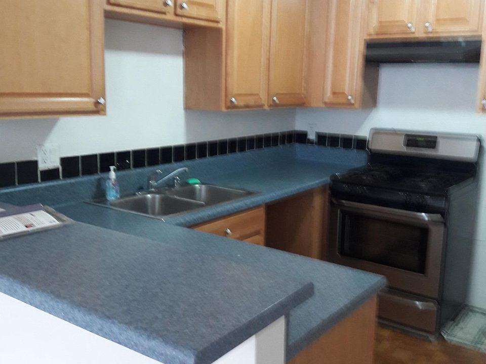 2nd image of 1086 Cabrillo Park Dr APT A