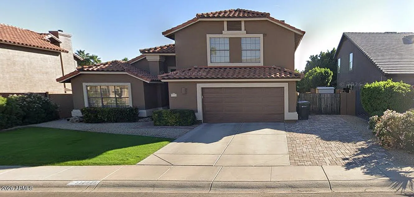 4 bed, 2.5 bath, 2639 sqft, $3,995 — Photo 1