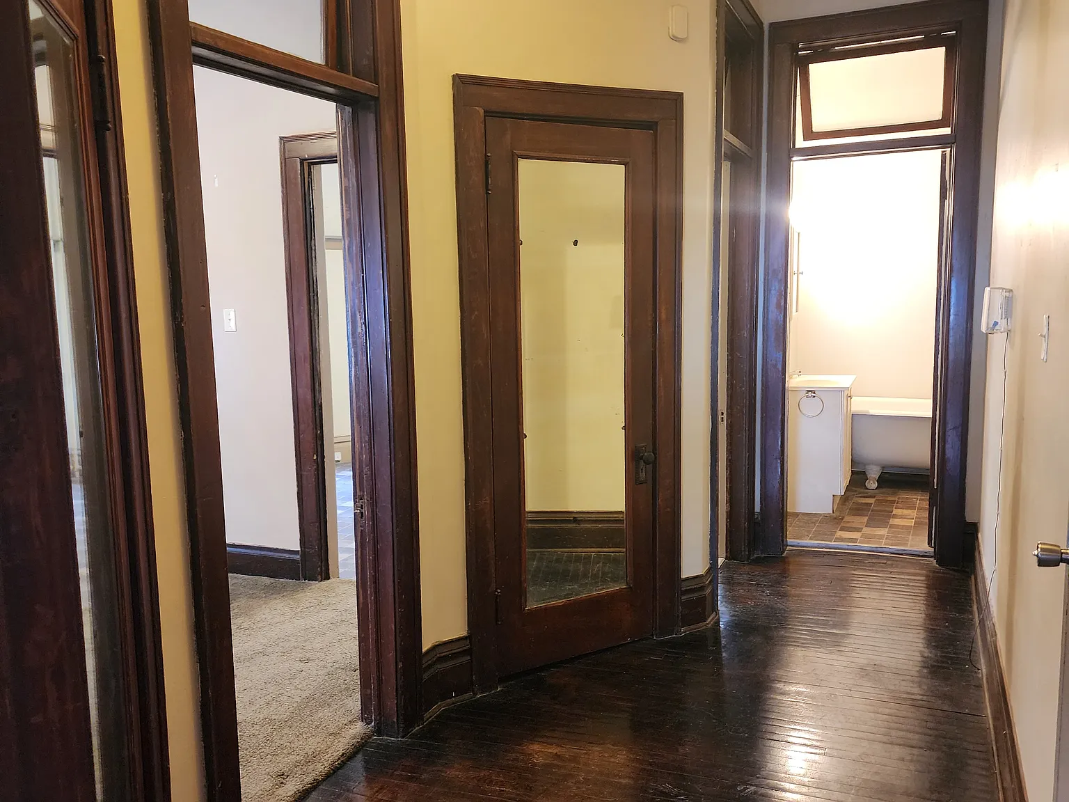 140 Loras — Photo 3