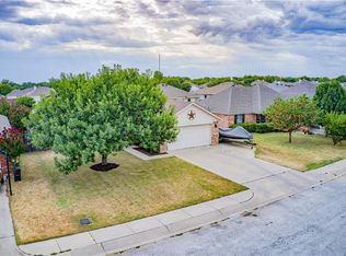 204 Saint James Ct, Rhome, TX 76078