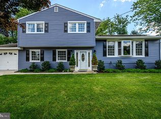 63 Merritt Dr, Lawrence Township, NJ 08648