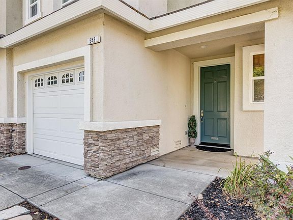 2nd image of 553 Loch Lomond Way