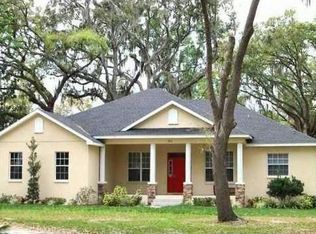 3511 Popes Trail Ln, Plant City, FL 33566