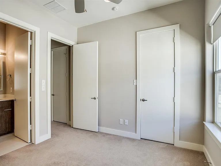 2325 Stutz Dr #41 — Photo 21