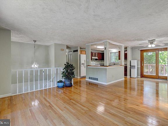 4th image of 6611 Saddlehorn Ct