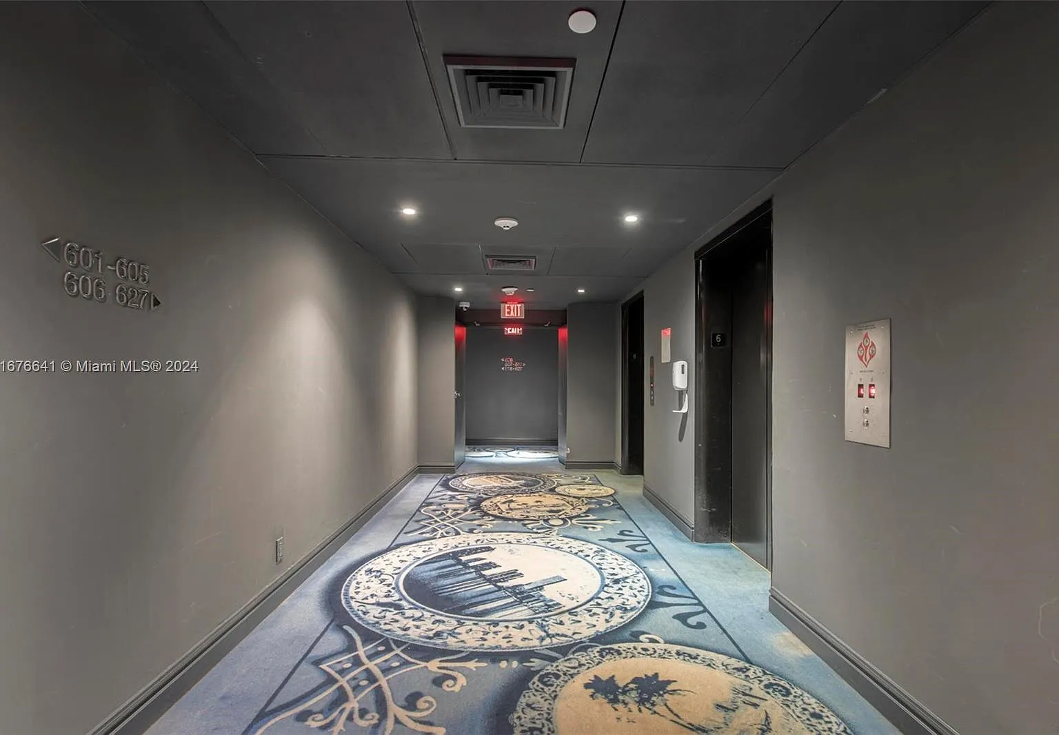 1 bed, 696 sqft, $5,750 — Photo 4