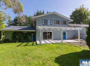 182 Starry Rd, Sequim, WA 98382