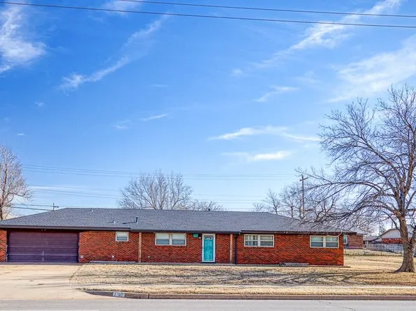 1309 S 13th St, Kingfisher, OK 73750