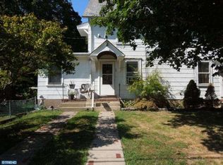 32 S 8th St, Perkasie, PA 18944