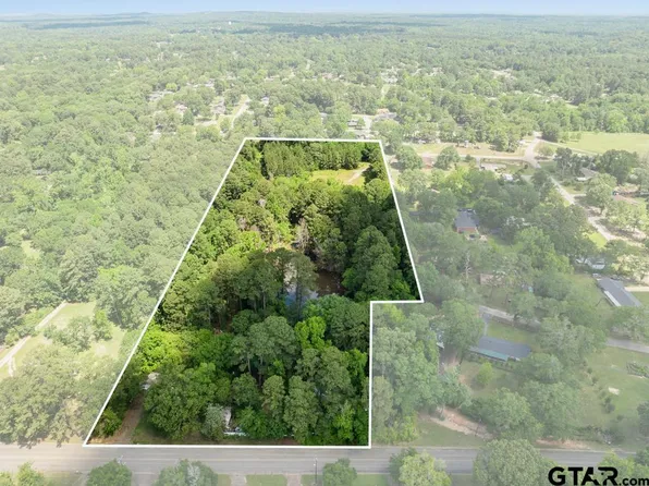 303 E Center St, White Oak, TX 75693