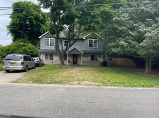 912 Fire Island Ave, West Islip, NY 11795