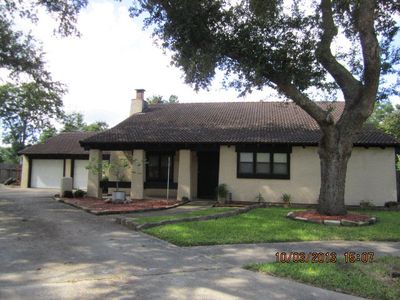 2 Hickory Pl, Angleton, TX, 77515