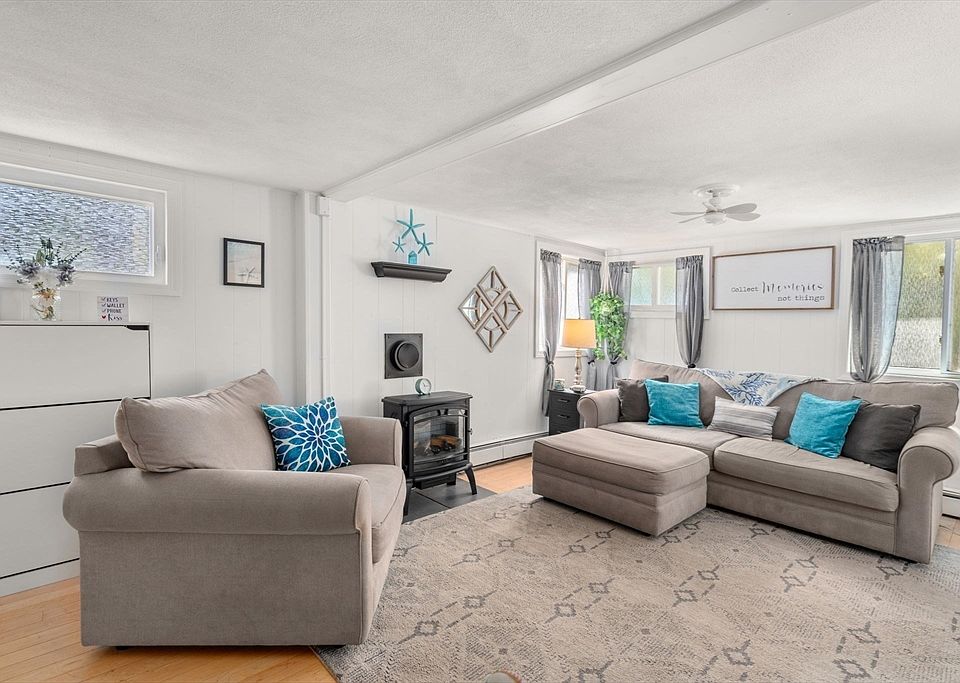 1st image of 26 Wallis St #1