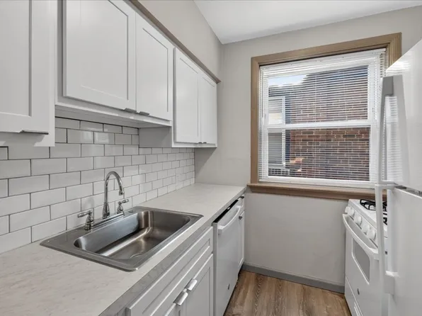 Perched on Pernod, 4939A Pernod Ave, Saint Louis, MO 63139