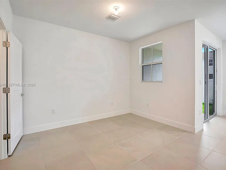 129 SW 171st Way — Photo 12