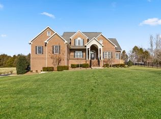 731 Laurelwood Cir, Bowling Green, KY 42103