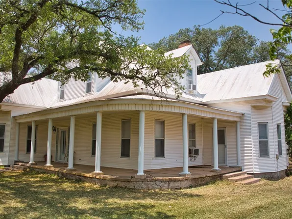 600 Navaho Trl, Cherokee, TX 76832