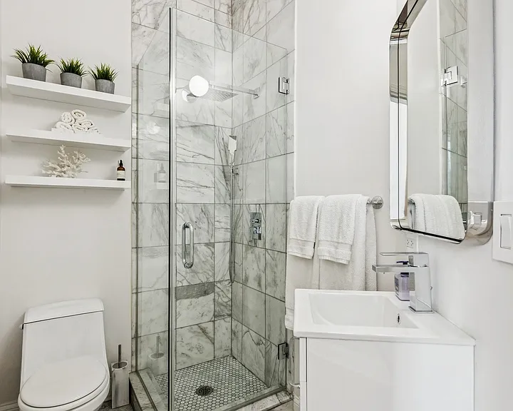 2440 W Cortez St #3 — Photo 11