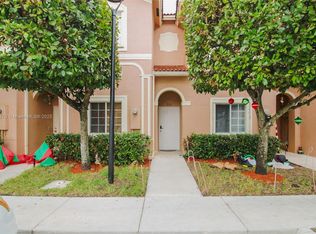 Catalina Lakes, Fort Lauderdale, FL 33321