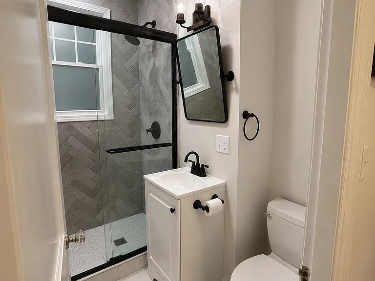 21 Nisbet St #1 — Photo 7