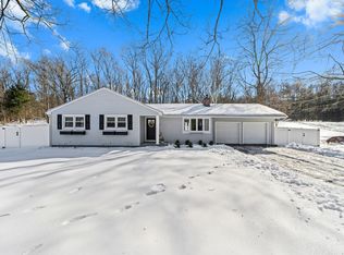 634 Stone Rd, Windsor, CT 06095