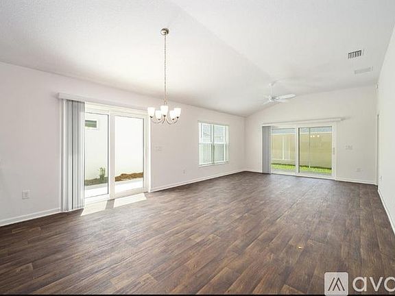 5th image of 6128 Rodriguez Ln