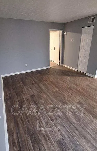 383 Redmar Blvd #50 — Photo 3
