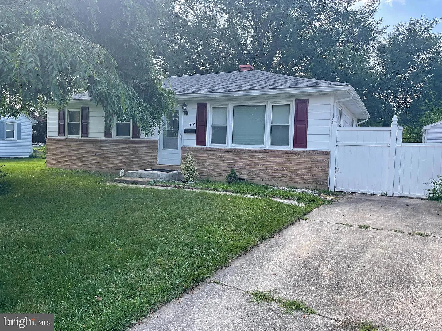 212 N Brownleaf Rd photo 1