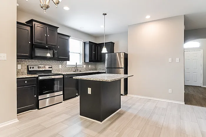 1510 Kensington Pl — Photo 6