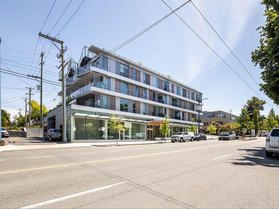 2nd image of 2888 Arbutus St #306