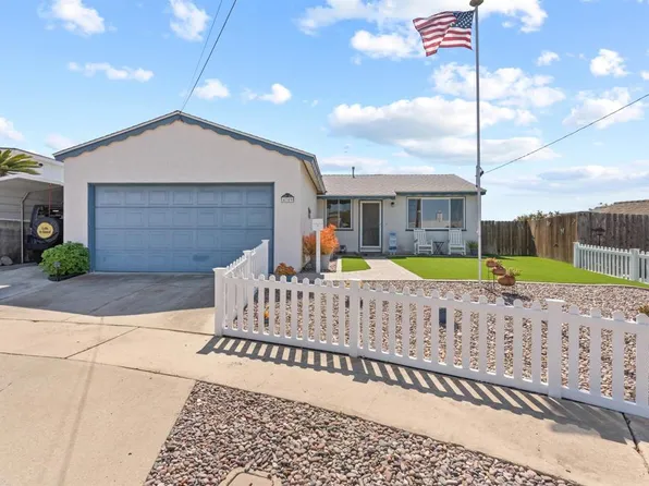4709 Mount Almagosa Dr, San Diego, CA 92111