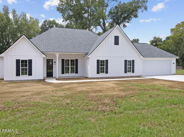 132 Nottingwood Ct, Opelousas, LA 70570
