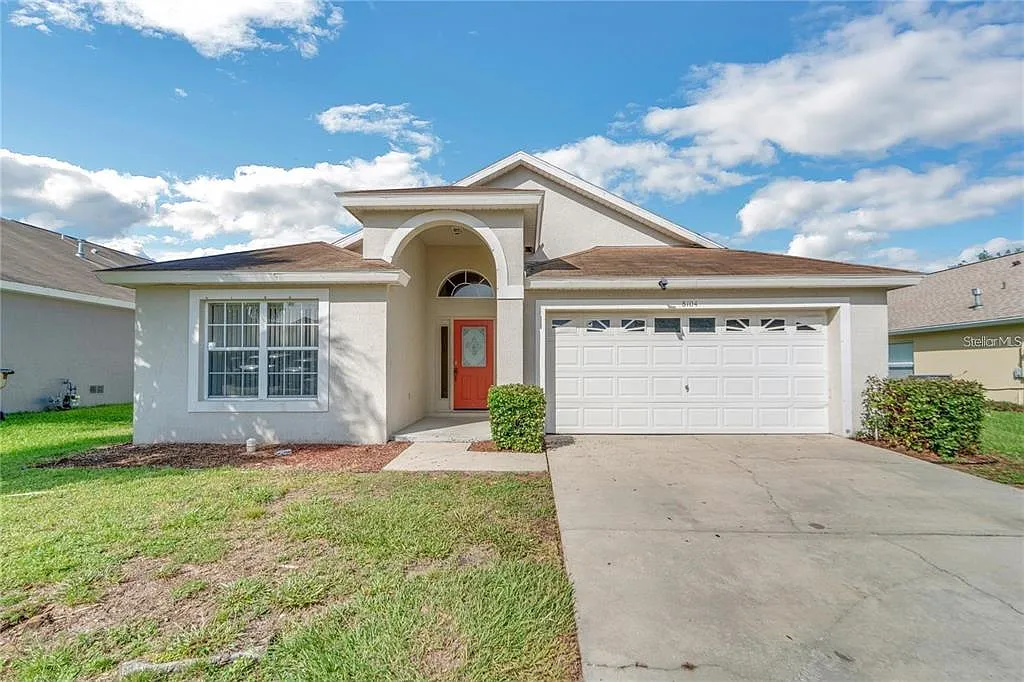 5 bed, 4.0 bath, 2136 sqft, $2,895 — Photo 1