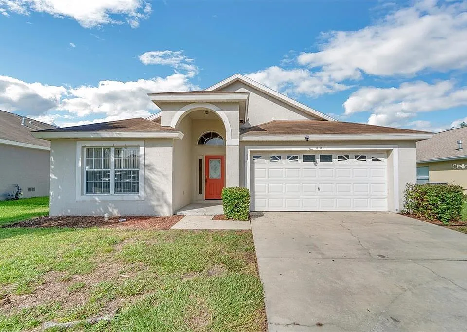 8104 Santee Dr